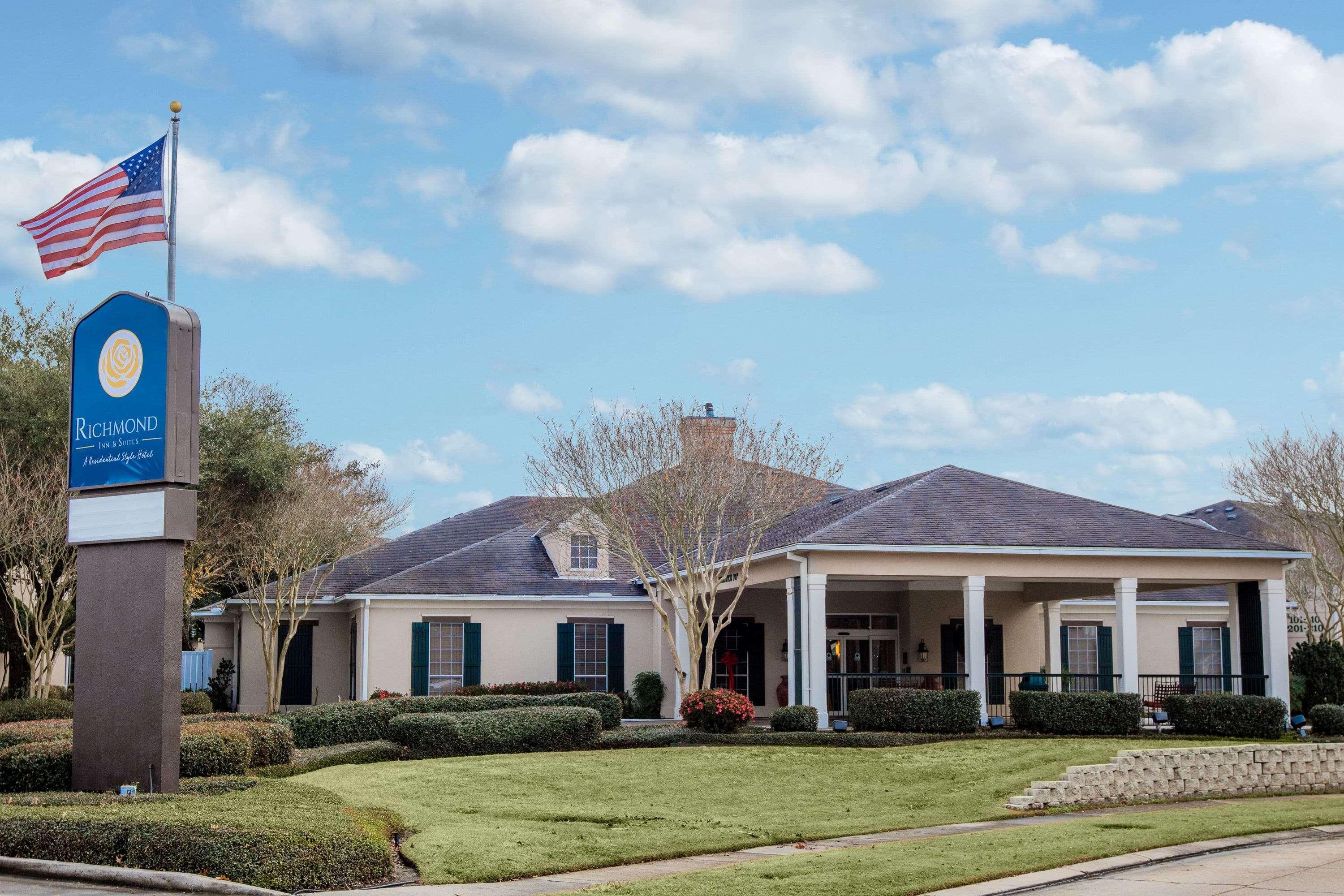 Richmond Inn And Suites Baton Rouge College Drive Exterior photo